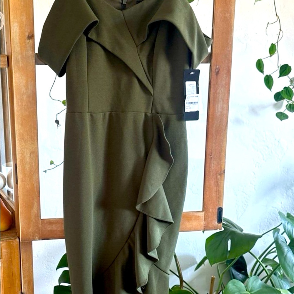 Bebe size sm, new w/tags